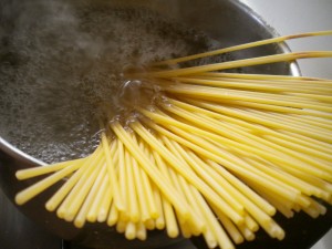 Here you can see the fine holes in the ends of the bucatini noodles.